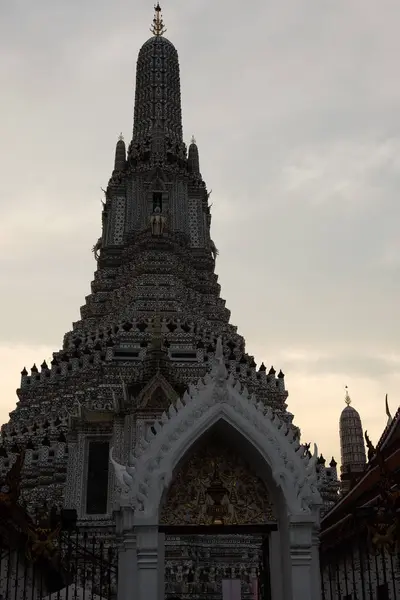 Tour Principale Temple Bouddhiste Wat Arun Dans Soirée — Photo