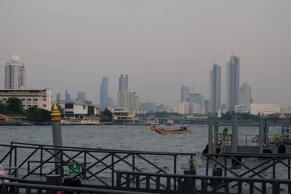 Bangkok Thaiföld 2018 December Egy Kis Színes Hajó Úszik Chao — Stock Fotó