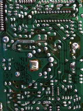 Bir bilgisayarın yazdırılmış devre kartının parçası.