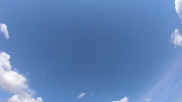 Wolken Blauen Himmel Einem Sonnigen Tag Zeitraffer — Stockvideo