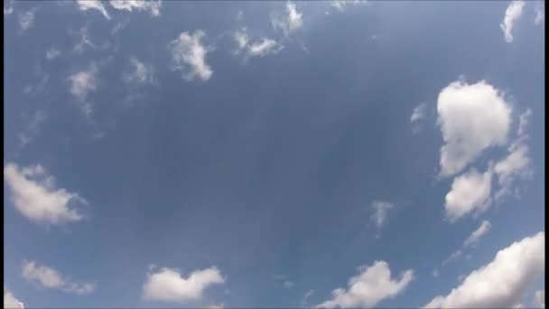 Nuvens Céu Azul Num Dia Ensolarado Prazo Validade — Vídeo de Stock