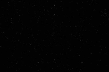 Arka plan olarak yıldızlı gece gökyüzü. Koyu yıldızlar arası uzay.