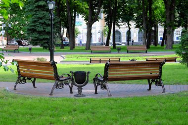 Chernihiv 'de boş banklar..