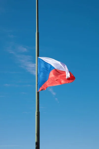 Una Bandera Checa Bajada Ondea Viento — Foto de Stock