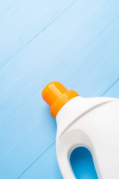 Frasco Plástico Blanco Con Tapa Naranja Brillante Con Detergente Para — Foto de Stock