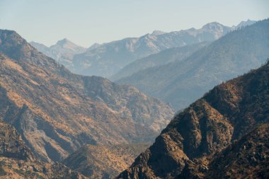 Dev Sekoya Ulusal Anıtı 'ndaki Rocky Dağları