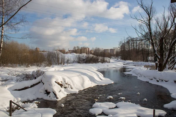 Río de invierno Pekhorka — Foto de Stock