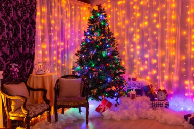 Noel, yeni yıl, Stüdyo, oyuncaklar, hediyeler