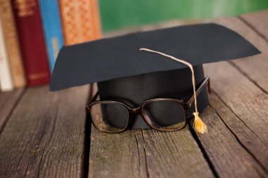 Mezuniyete kaç adım