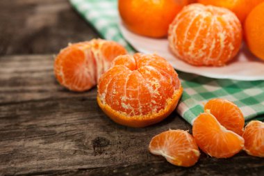 Soyulmuş taze clementines
