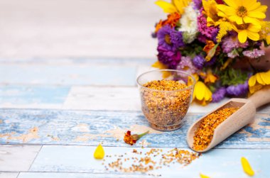 Polen plastik cam ve ahşap Kepçe