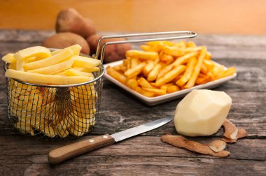 Taze patates kızartma kızartma sepeti için