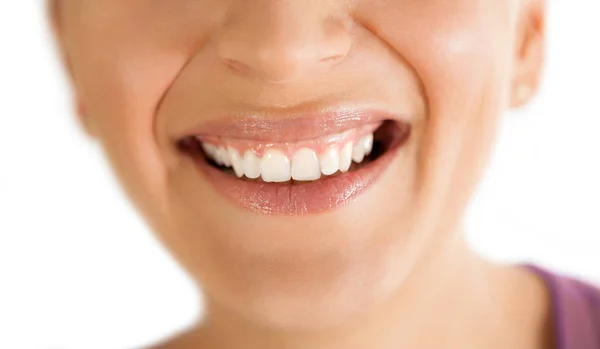 Улыбка со здоровыми зубами — стоковое фото