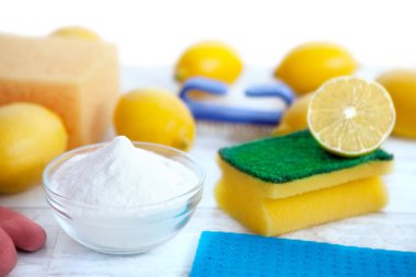 Temizleme aksesuarları pişirme soda ve limon ile