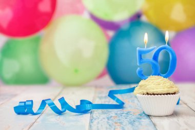 mum ile 50 yıldönümü doğum günü kek