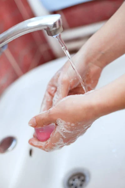 Washing hands with soap. Cleaning hands. — Stock Photo, Image