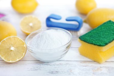 Organik temizlik, limon ve kabartma tozu