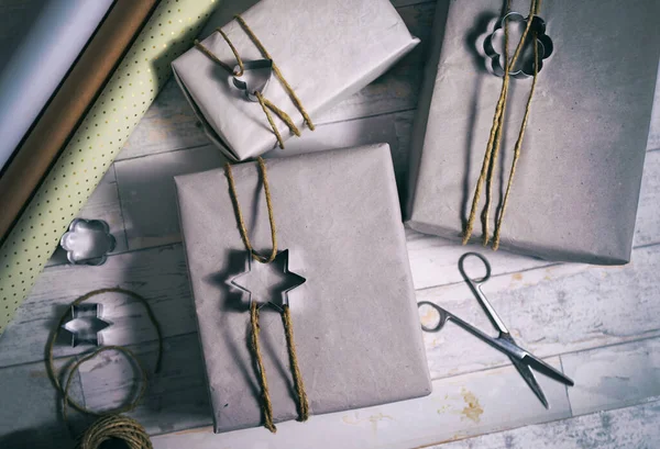 Sfondo di Natale con scatole regalo — Foto Stock
