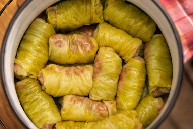 Sarma - Kıyma ve pirinçle doldurulmuş lahana turşusu