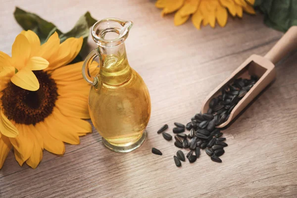 Sunflower oil — Stock Photo, Image