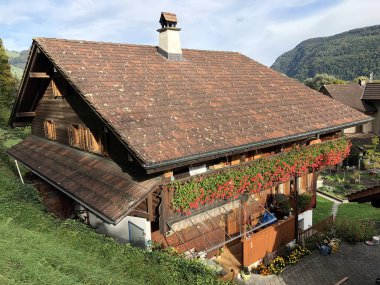 Lucerne ya da Vierwaldstaetersee Gölü (Vierwaldstattersee) ve Alpnachersee Gölü, Alpnach - Obwalden Kantonu, İsviçre