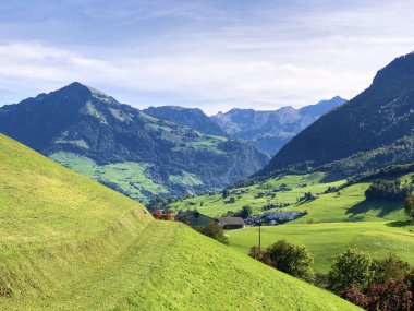 Lucerne Gölü veya Vierwaldstaetersee Gölü (Vierwaldstattersee) ve Alpnachersee Gölü, Alpnach - Obwalden Kantonu, İsviçre