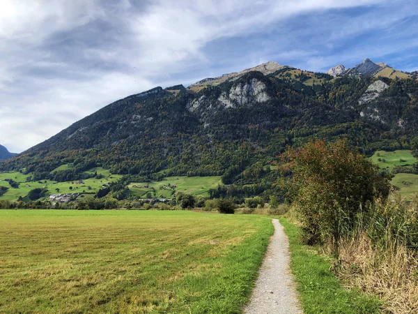 Walking and recreational trails along the alpine lake Alpnachersee, Alpnach - Canton of Obwalden, Switzerland