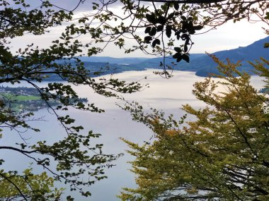 Lucerne Gölü veya Vierwaldstaetersee Gölü (Vierwaldstattersee) ve Alpnachersee Gölü, Alpnach - Obwalden Kantonu veya Obwald Kantonu, İsviçre