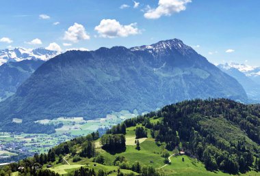 Engelbergertal Vadisi, Yerleşim Buşları ve Buochserhorn Dağı, Ennetbrgen Kantonu - İsviçre