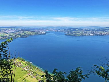 Burgenberg 'den ya da Buergengerg dağından, Obburgen' den ya da Obbuergen 'den Vierwaldstaettersee Oder Vierwaldsattersee - İsviçre' nin Nidwalden Kantonu