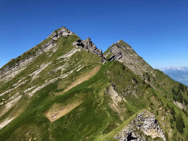 Brunnelistock Bruennelistock Και Rossalpelispitz Βουνά Πάνω Από Την Κοιλάδα Wagital — Φωτογραφία Αρχείου