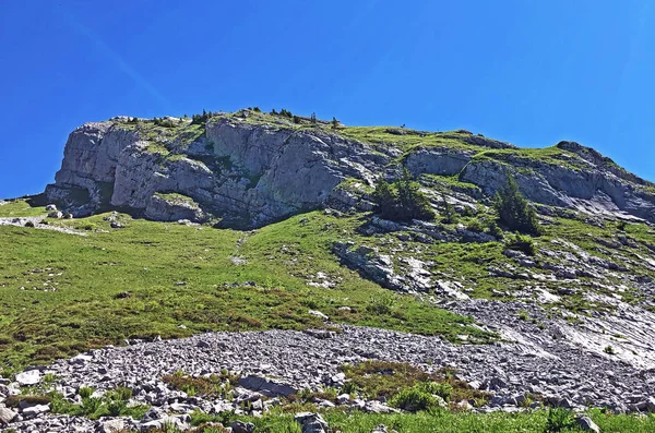 Alpský Vrchol Plattenberg Nad Údolím Wagital Nebo Waegital Jezero Wagitalersee — Stock fotografie