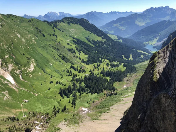 Gyönyörű Alpesi Völgy Oberseetal Obersee Nfels Nafels Vagy Naefels Glarus — Stock Fotó