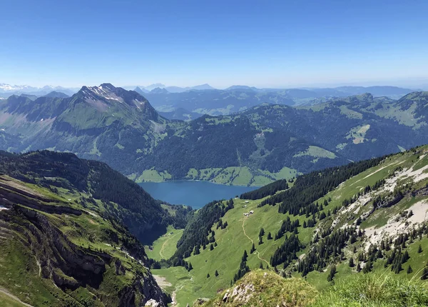 Eindrucksvolle Ausblicke Von Den Gipfeln Zwischen Den Alpentälern Oberseetal Und — Stockfoto