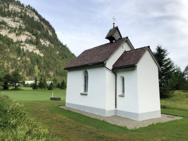 Golf sahası Ybrig veya Golfplatz Ybrig (Golf Kulübü Ybrig, Schweiz), Studen - Schwyz Kantonu, İsviçre