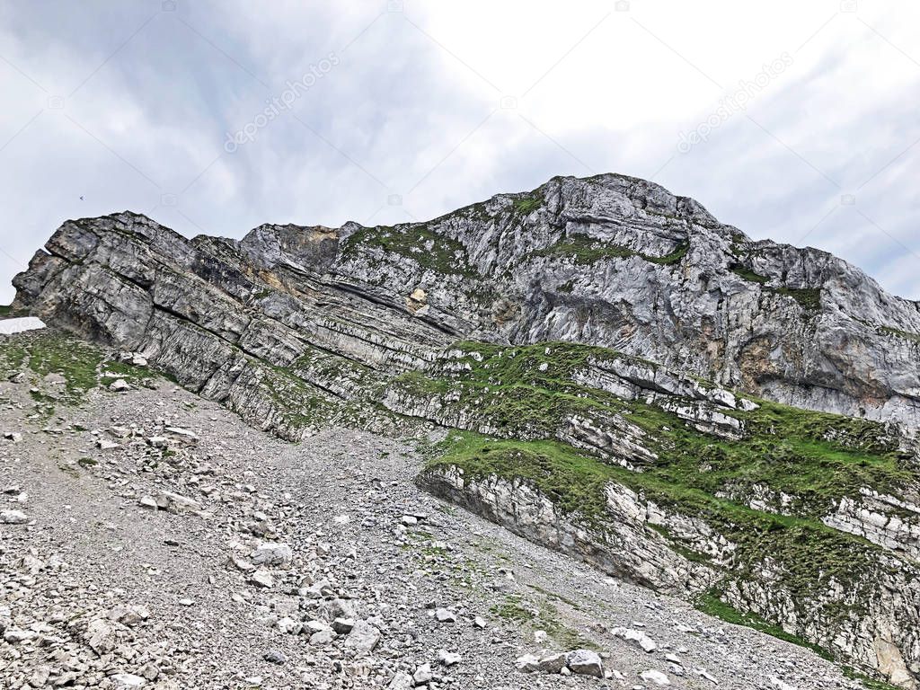 Alpine peak Diethelm above the Wagital or Waegital valley and alpine Lake Wagitalersee (Waegitalersee), Innerthal - Canton of Schwyz, Switzerland