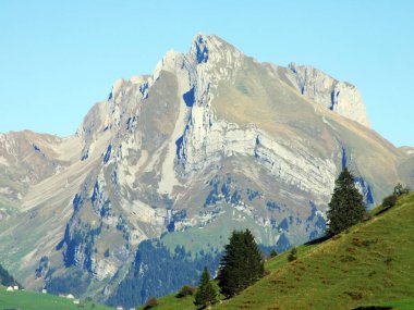 Alpstein manzarası Toggenburg bölgesindeki Churfirsten Alp Dağları 'ndan, Starkenbach - St. Gallen, İsviçre Kantonu