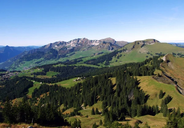 Panorama Pico Alpino Leistchamm Situado Acima Lago Wahlensee Cordilheira Churfirsten — Fotografia de Stock