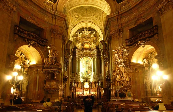 Pietarin Katolinen Kirkko Tai Kuole Peterskirche Katholische Kirche Peter Wien — kuvapankkivalokuva