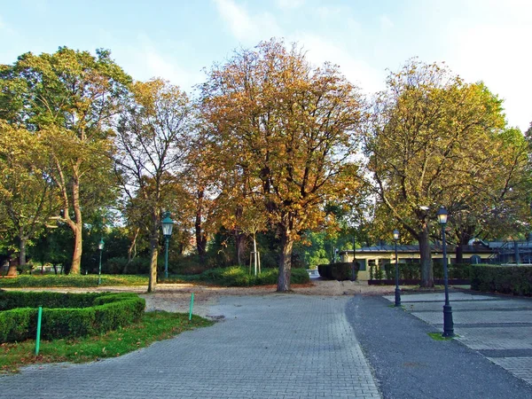 Wiener Stadtpark Wien Parque Público Estilo Inglés Del Siglo Xix —  Fotos de Stock