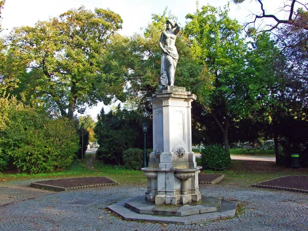 Fonte Feminina Danúbio Donauweibchen Brunnen Donauweibchenbrunnen Wien Viena Áustria — Fotografia de Stock