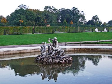 The famous fountains and art sculptures in the city of Vienna (Die beruhmten Brunnen und Kunstskulpturen in der Stadt Wien) - Austria
