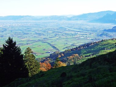 Alpstein dağ sırası Oberriet Sg 'den Ren Vadisi' ne (Rheintal) bakın.