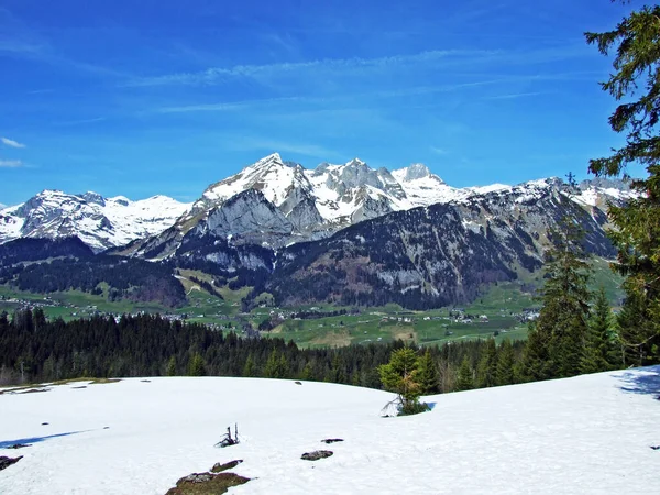 Vista Cordillera Alpstein Desde Valle Del Río Thur Región Toggenburg —  Fotos de Stock