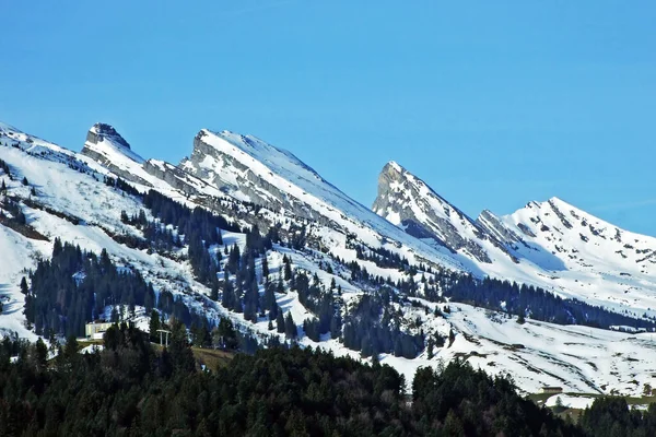 Mountain Massive Churfirsten Early Spring River Valleys Thurtal Seeztal Wildhaus — Stockfoto