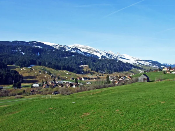 Mountain Massive Churfirsten Early Spring River Valleys Thurtal Seeztal Wildhaus — 스톡 사진