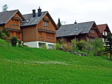 Thur Nehri Vadisi 'ndeki Unterwasser Köyü ve İsviçre' nin St. Gallen Kantonu Obertoggenburg Bölgesi 'ndeki