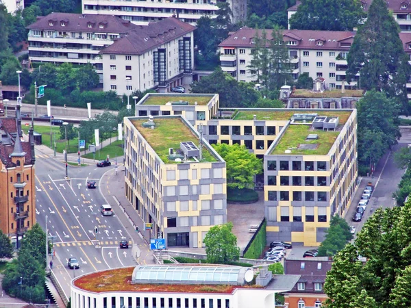 城市地区的住宅和商业建筑 瑞士圣加仑 — 图库照片