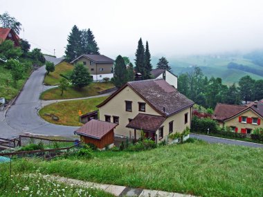 Aynı adı taşıyan nehir vadisindeki Urnaesch ya da Urnasch köyü İsviçre, Appenzell Ausserrhoden Kantonu.