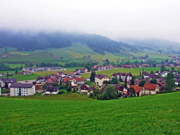 Het Dorp Urnaesch Urnasch Vallei Van Gelijknamige Rivier Kanton Appenzell — Stockfoto